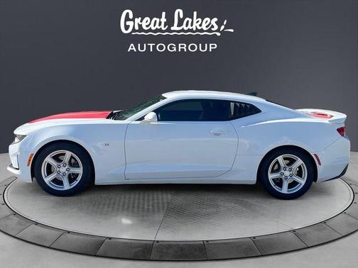 Summit White 2019 Chevrolet Camaro 1LT