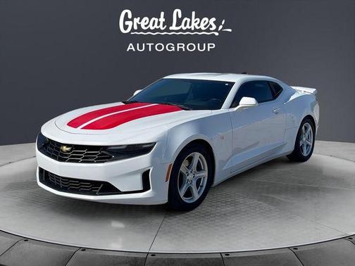 Summit White 2019 Chevrolet Camaro 1LT