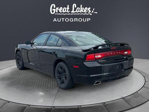 Pitch Black 2013 Dodge Charger R/T