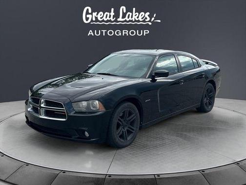 Pitch Black 2013 Dodge Charger R/T