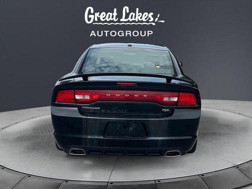 Pitch Black 2013 Dodge Charger R/T