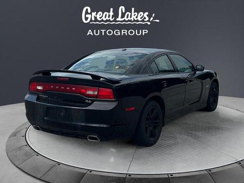 Pitch Black 2013 Dodge Charger R/T