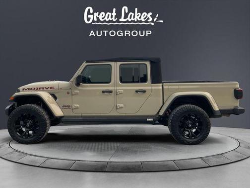 Gobi Clearcoat 2020 Jeep Gladiator Mojave
