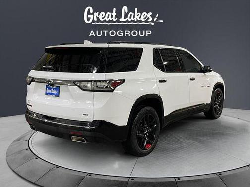 Summit White 2018 Chevrolet Traverse Premier
