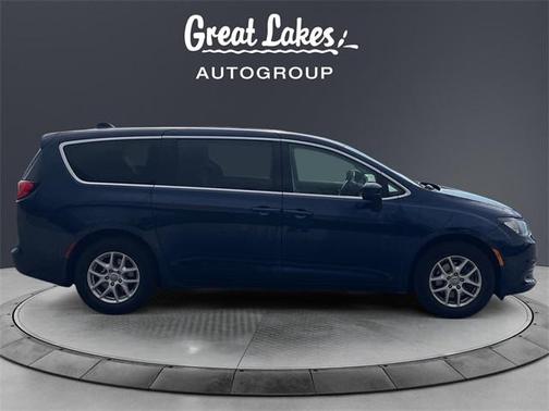 2017 Chrysler Pacifica Touring