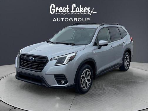 Ice Silver Metallic 2024 Subaru Forester Premium