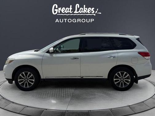Moonlight White 2013 Nissan Pathfinder SL