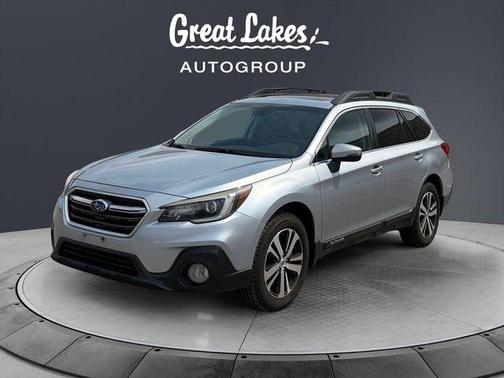 Ice Silver Metallic 2018 Subaru Outback 2.5i Limited