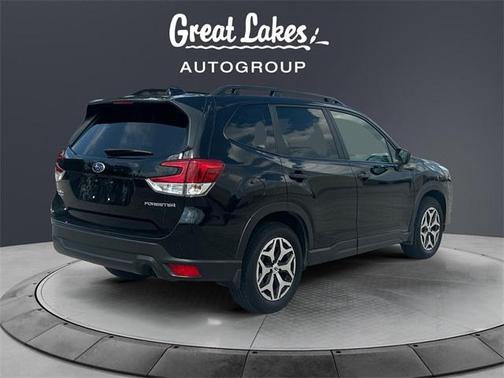 2022 Subaru Forester Premium