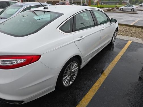2015 Ford Fusion SE