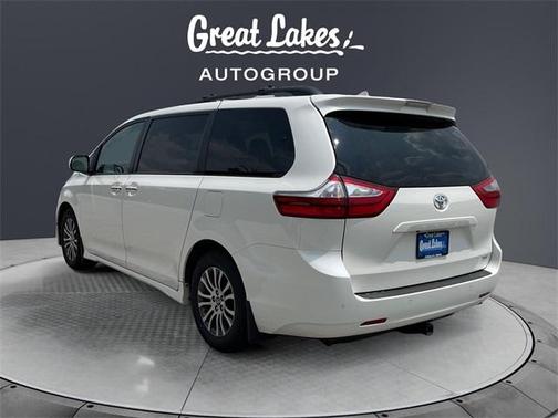 2019 Toyota Sienna Limited Premium