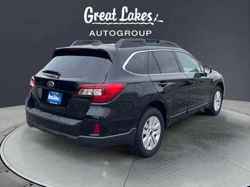 Crystal Black Silica 2017 Subaru Outback 2.5i Premium