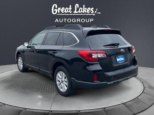 Crystal Black Silica 2017 Subaru Outback 2.5i Premium