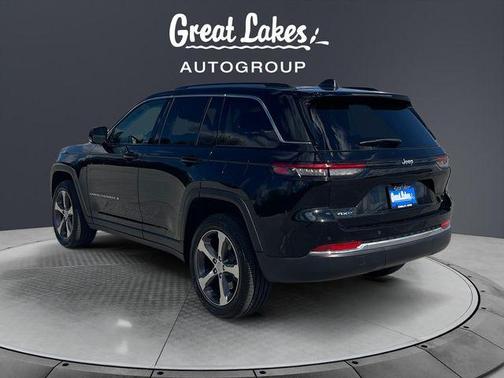 Diamond Black 2024 Jeep Grand Cherokee 4xe Base