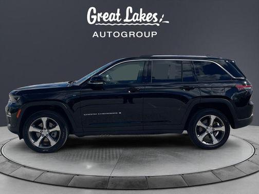 Diamond Black 2024 Jeep Grand Cherokee 4xe Base