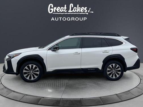 Crystal White Pearl 2023 Subaru Outback Limited