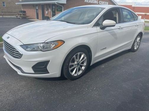 2019 Ford Fusion Hybrid SE