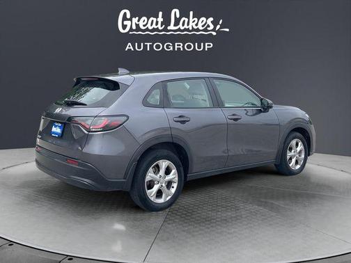 Modern Steel Metallic 2024 Honda HR-V LX