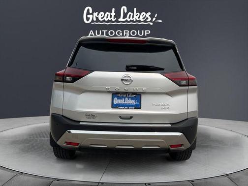 Brilliant Silver Metallic 2021 Nissan Rogue Platinum