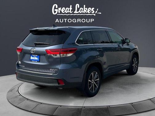 Shoreline Blue Pearl 2018 Toyota Highlander XLE