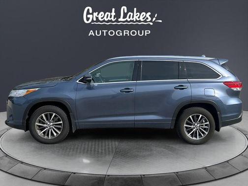 Shoreline Blue Pearl 2018 Toyota Highlander XLE