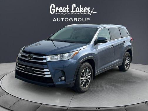 Shoreline Blue Pearl 2018 Toyota Highlander XLE