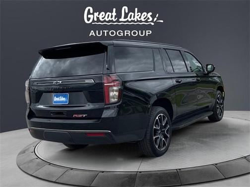 2022 Chevrolet Suburban RST