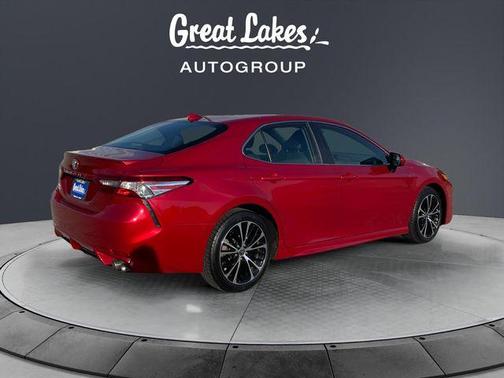 Red 2020 Toyota Camry SE