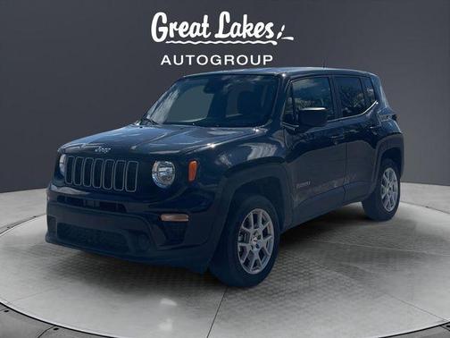 Black Clearcoat 2023 Jeep Renegade Latitude