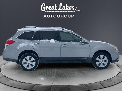 2010 Subaru Outback 2.5i Premium