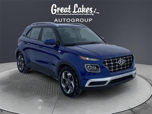 2022 Hyundai VENUE SEL