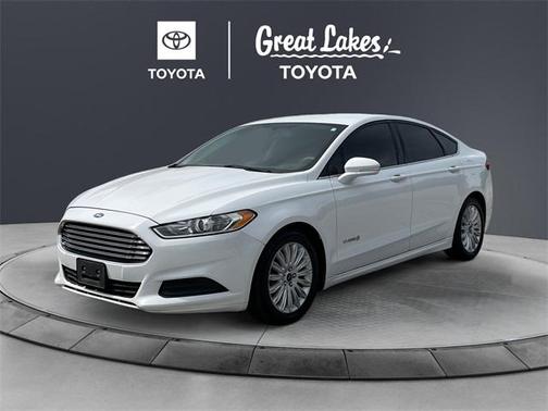 2015 Ford Fusion Hybrid SE