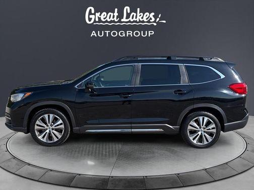 Crystal Black Silica 2019 Subaru Ascent Limited 8-Passenger