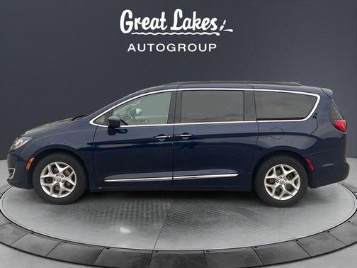 Jazz Blue Pearlcoat 2017 Chrysler Pacifica Touring-L
