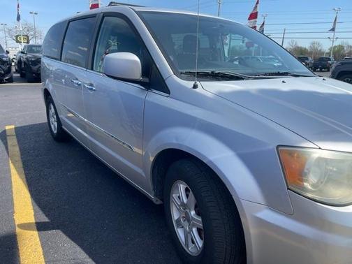 2011 Chrysler Town & Country Touring