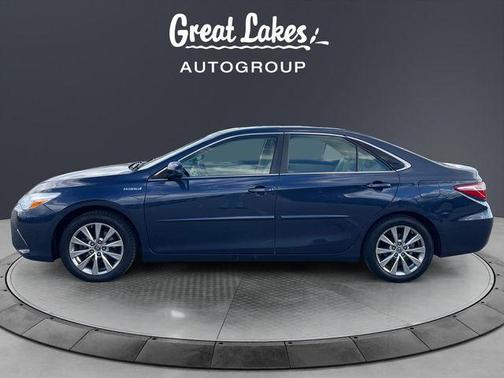 2016 Toyota Camry Hybrid XLE