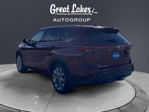 Pearl 2023 Toyota Highlander Limited