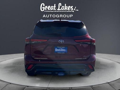 Pearl 2023 Toyota Highlander Limited