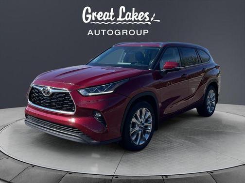 Pearl 2023 Toyota Highlander Limited