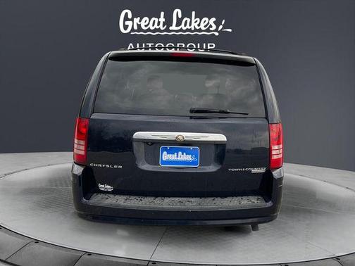 2010 Chrysler Town & Country Touring