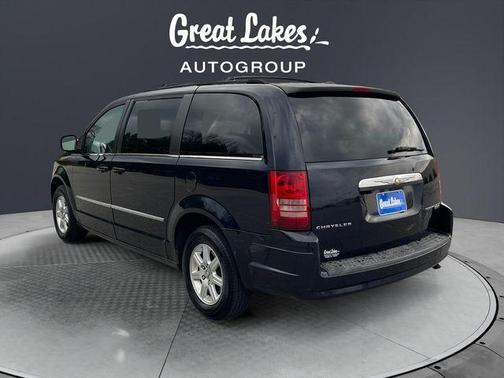 2010 Chrysler Town & Country Touring