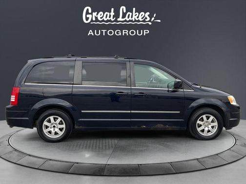 2010 Chrysler Town & Country Touring