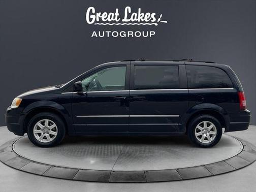 2010 Chrysler Town & Country Touring