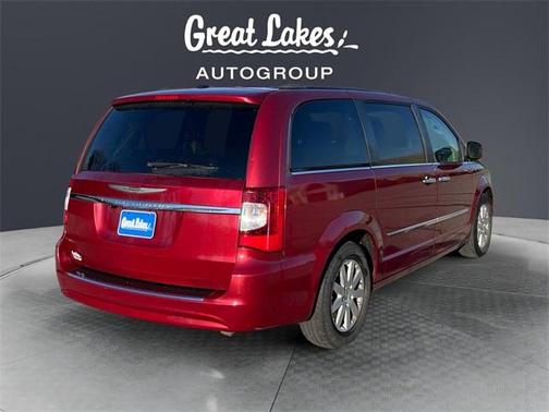 2015 Chrysler Town & Country Touring