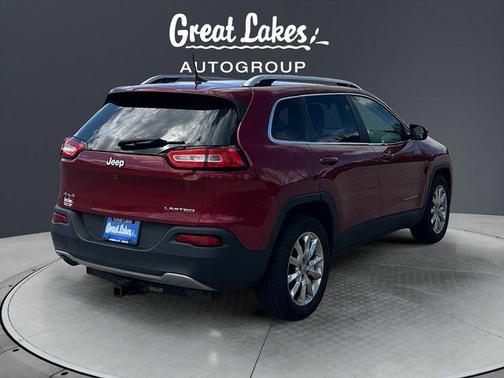 Deep Cherry Red Crystal Pearlcoat 2016 Jeep Cherokee Limited