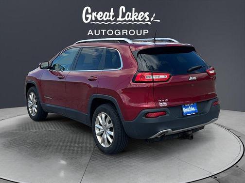 Deep Cherry Red Crystal Pearlcoat 2016 Jeep Cherokee Limited