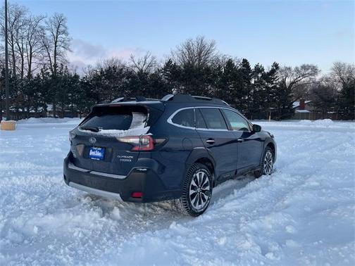 2023 Subaru Outback Touring