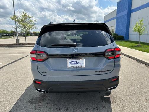 2025 Honda Pilot Black Edition