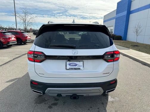 2025 Honda Pilot Touring