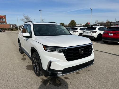 2025 Honda Pilot Touring